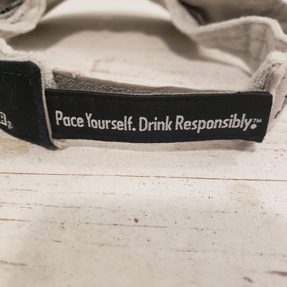 Clint Boyers JACK DANIEL’S 2007 NASCAR VISOR - Picture 4 of 7